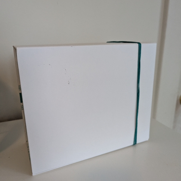 Christian Dior gift box - Picture 7 of 14